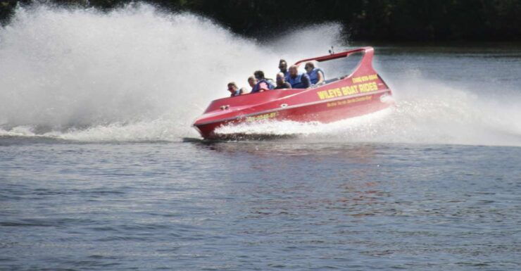 Chelan County: Jet Boat Ride With Cruising and Thrills - Experience Highlights