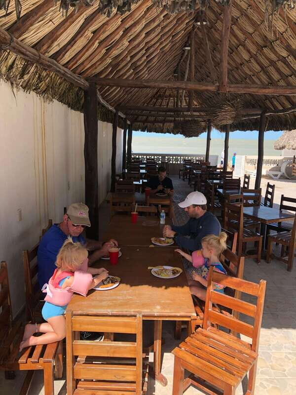 Chelem Beach House Break - Chelem Beach House Break: A Relaxing Escape on the Yucatán Peninsula