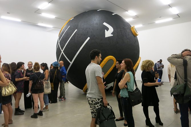 Chelsea Contemporary Art Tour With NYC Professional Art Critic - Exploring the Most Important Exhibitions