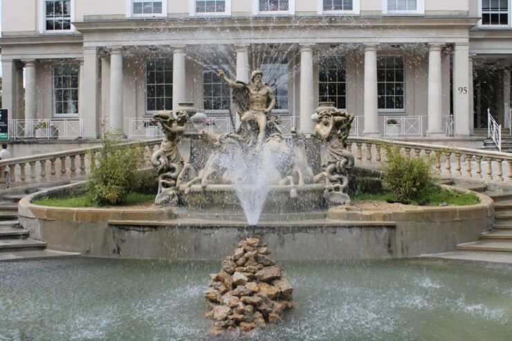 Cheltenham: Quirky Self-Guided Smartphone Heritage Walks - Explore Hidden Gems of Cheltenham