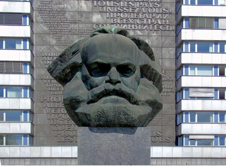 Chemnitz: Private Guided Walking Tour - Tour Duration and Availability