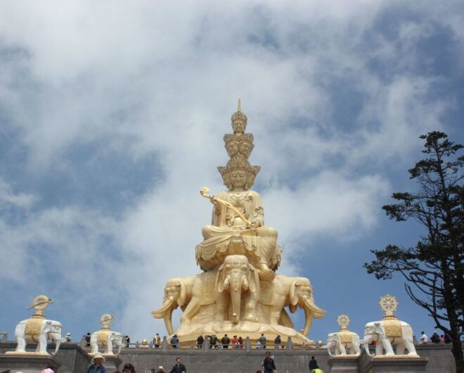 Chengdu: 2 Days Panda, Leshan Buddha and Emeishan Group Tour - Important Information