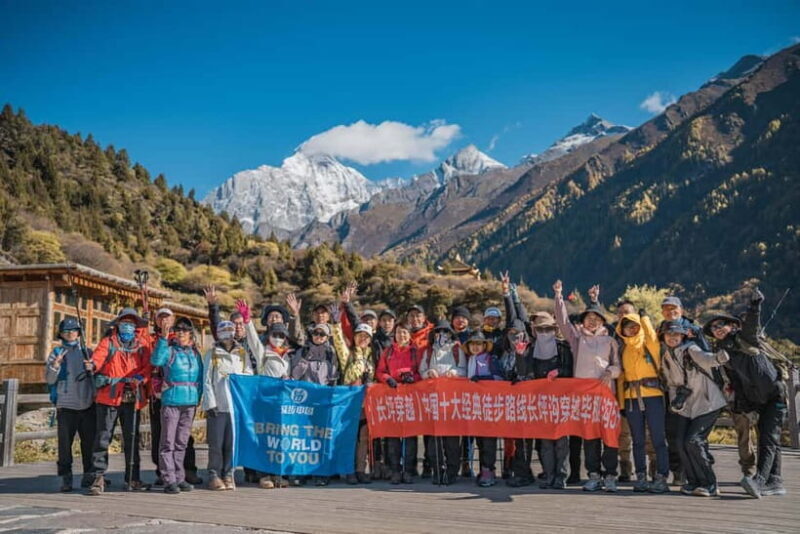 Chengdu: 3-Day Changping Valley-Bipeng Valley Hiking Tour - Support and Logistics: What You Get
