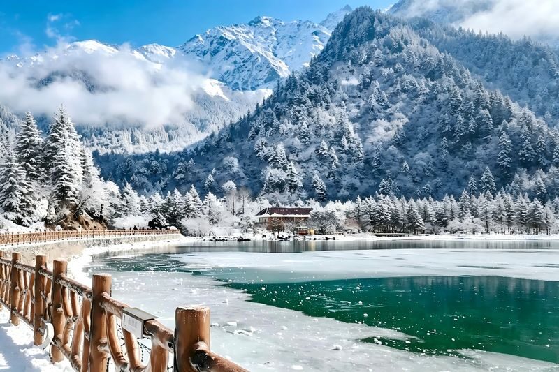 Chengdu Bi Peng Gou Full-Day Tour - The Long Road from Chengdu to the Mountains