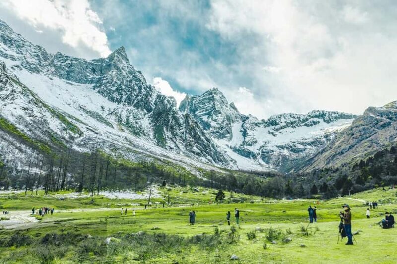 Chengdu: Bipenggou Scenic Area Day Trip with Guide - FAQ