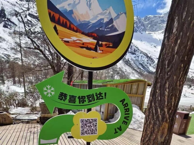 Chengdu: Bipenggou Scenic Area Private Tour - Good To Know