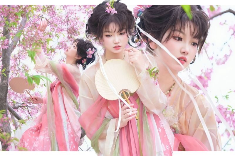 Chengdu Chunxi Road Hanfu Rental Photography Experience - At a glance