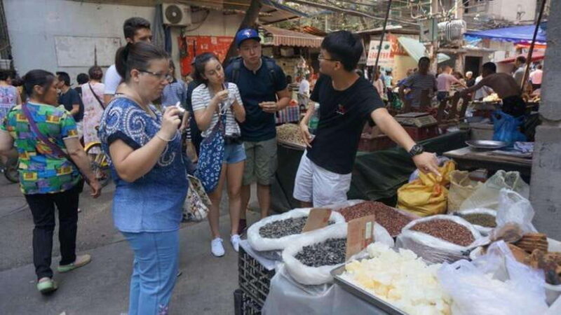 Chengdu: Cooking Class with Fresh Market Half Day Experience - Who Is This Tour Best For?