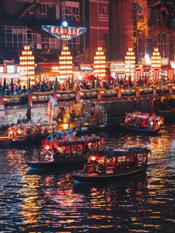 Chengdu Dongmen Wharf & Anshun Bridge Night Tour - Photos, safety, and the pace onboard