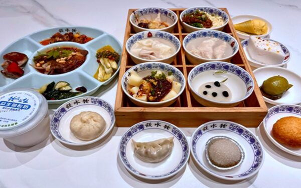 Chengdu Downtown Essences Private Day Tour - Frequently Asked Questions