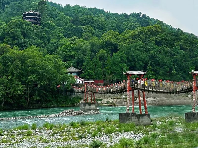 Chengdu Dujiangyan Irrigation System Full-Day Small Group Tour (Inc. Nanqiao Bridge Night Visit) - Is $40.50 good value?