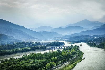 Chengdu Dujiangyan & Mount Qingcheng Day Tour (including natural scenery) - A mountain morning with a serious stair count