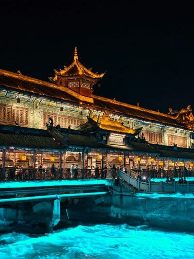 Chengdu Dujiangyan & Mount Qingcheng Day Tour (including natural scenery) - Transport from Chengdu and the pace of the day