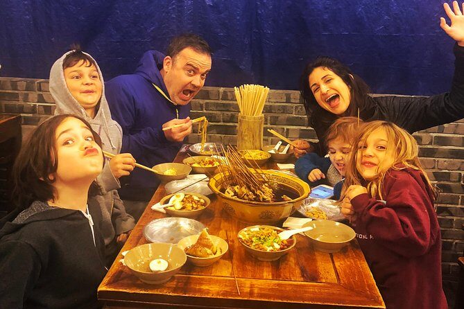 Chengdu Food Tour By Tuktuk In The Evening - Good To Know