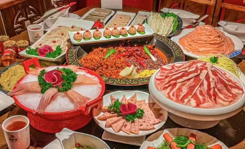 Chengdu Golden Age Brocade City Hot Pot, Intangible Cultural Heritage Sichuan Opera Face-Changing - What the price gets you