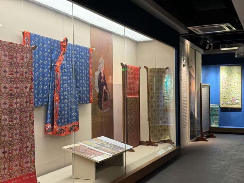 Chengdu Half-Day Tour: Shu Embroidery Handicraft Experience - Who Will Enjoy This Experience Most?