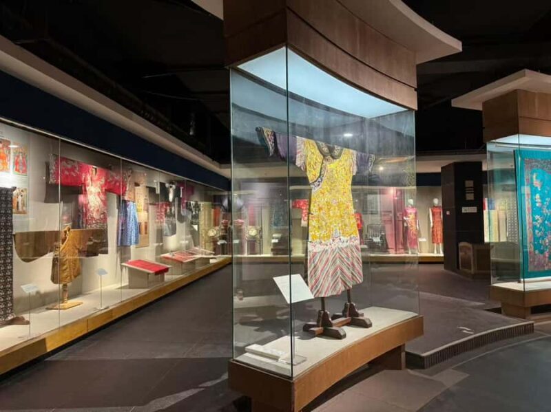 Chengdu Half-Day Tour: Shu Embroidery Handicraft Experience - Who Will Appreciate It Most?