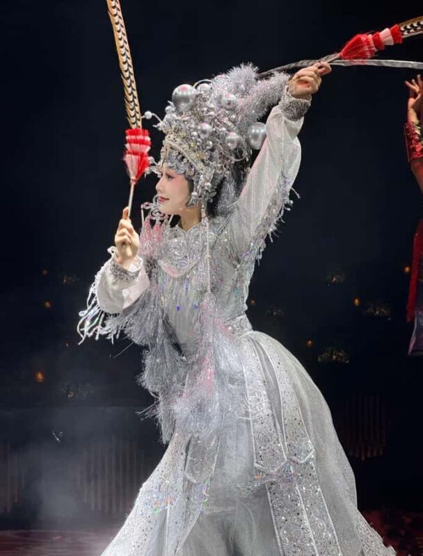 Chengdu Hongdingyan | Immersive Royal Banquet Show - The Sum Up  