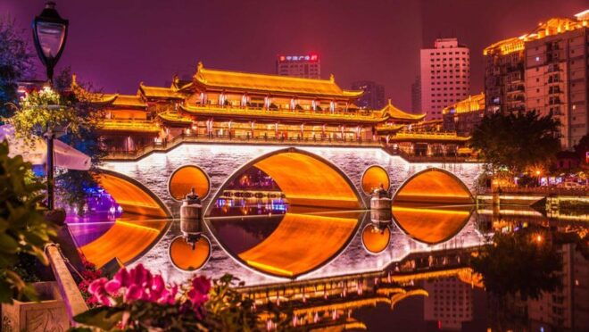 Chengdu: Illuminated Night Tour With Sichuan Opera or Hotpot - Inclusions and Exclusions