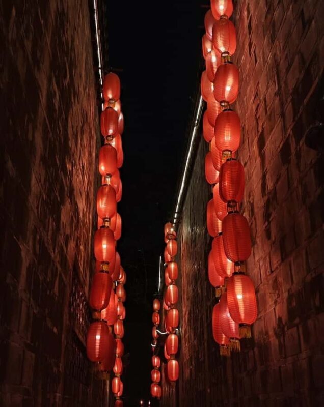 Chengdu: Jinli Street Night Tour & Sichuan Opera Show - Good To Know