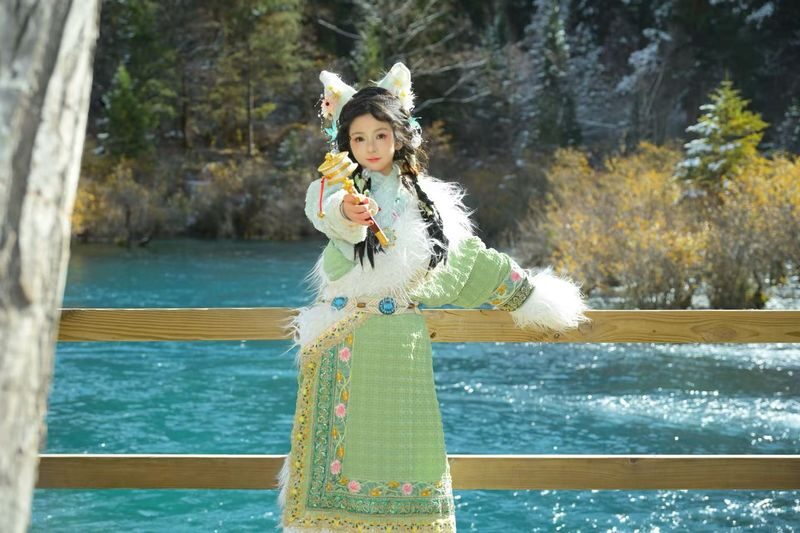 Chengdu + Jiuzhaigou + Huanglong + Four Girls Mountain + Bipenggou 4 days 3 nights - What the price includes, and what to budget