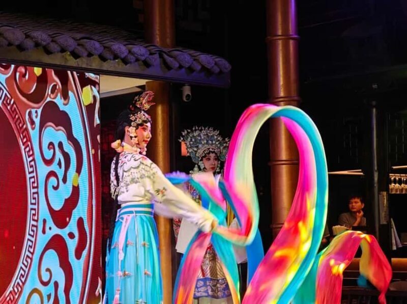 Chengdu: Kuanzhai Alley, Peoples Park, Tea, Opera & Hot Pot - Discovering Chengdu’s Historic Streets: Kuanzhai Alley