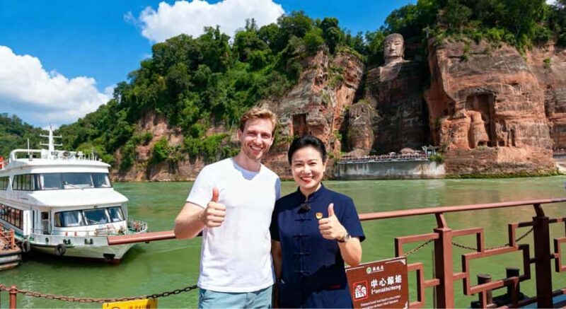 Chengdu: Leshan Giant Buddha and Kuanzhai Alley Day Tour - An Introduction to the Tour