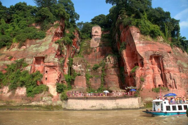 Chengdu Leshan Giant Buddha Boat Trip or Mountian View - Itinerary Highlights and Experience
