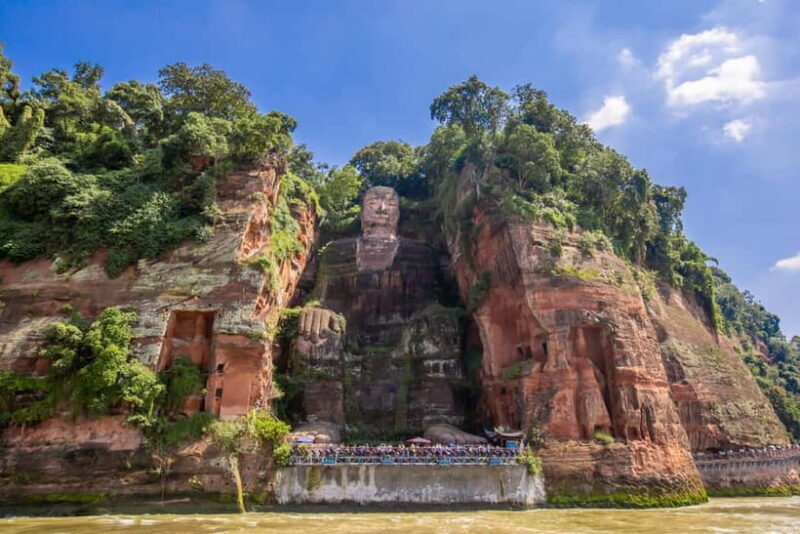 Chengdu: Leshan Giant Buddha & Huanglongxi Ancient Town Tour - Good To Know