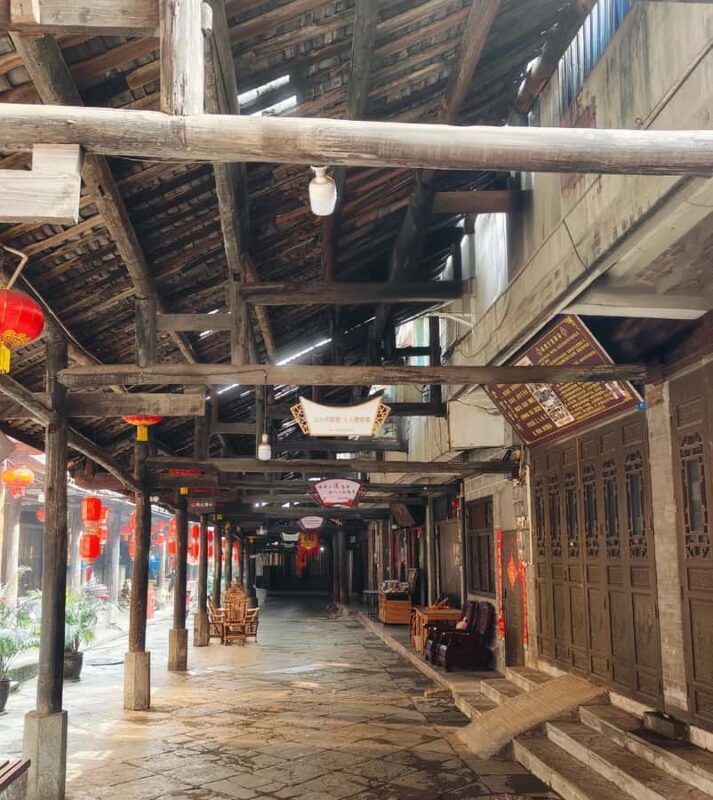 Chengdu: Leshan Giant Buddha & Mount Emei 2-Day Culture Tour - A Detailed Look at the 2-Day Itinerary