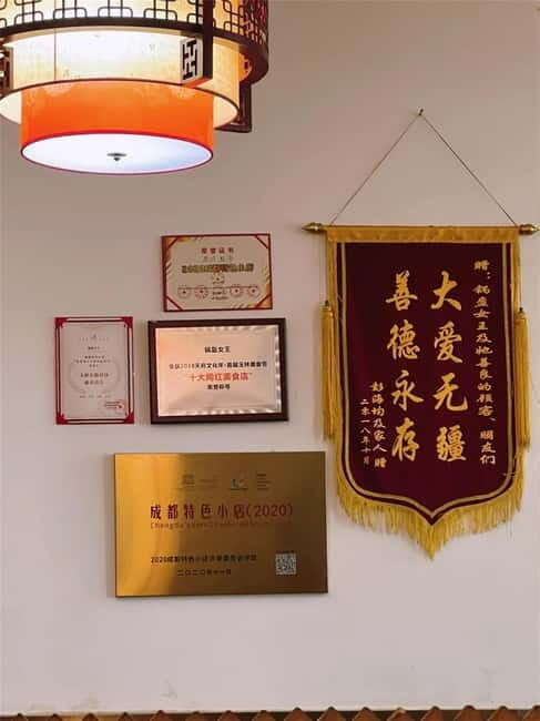 Chengdu: Market Walk & 7+ Local Breakfast Tastings - The Sum Up