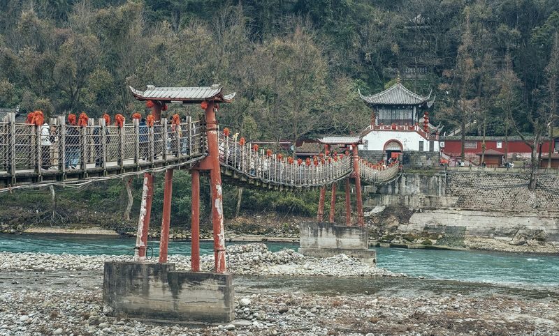 Chengdu Mount Qingcheng & Dujiangyan Full-Day Small Group Tour - The guide can shape the day