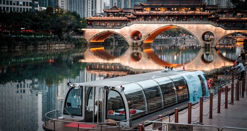 Chengdu Night Cruise on Jinjiang River - At a glance