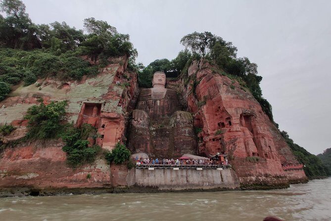 Chengdu panda base and Leshan Giant Buddha one day tour - Good To Know