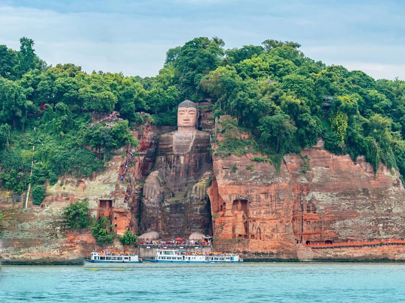 Chengdu Panda Base & Leshan Giant Buddha Day Tour - Booking details to check before you go