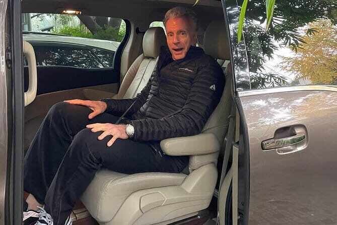 Chengdu Panda Breeding Base Ticket w/ Optional Transfer or Guide - Transportation and Logistics