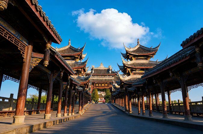 Chengdu Private Day Tour to the Leshan Giant Buddha and Huanglongxi Old Town - FAQ