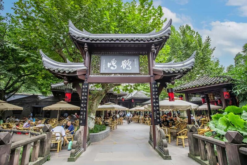 Chengdu: Private Half-Day Highlights Tour with Local Guide - Detailed Breakdown of the Itinerary
