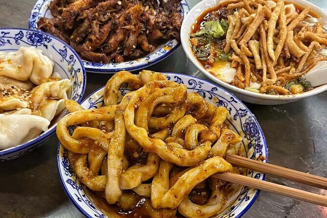 Chengdu Private Half-Day tour with City Highlights & Hidden Eats - Good To Know