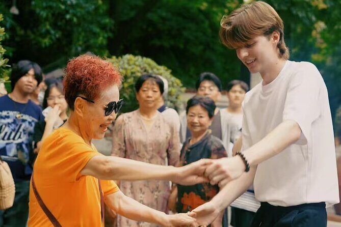 Chengdu Private Half-Day tour with City Highlights & Hidden Eats - Practical Aspects and Value