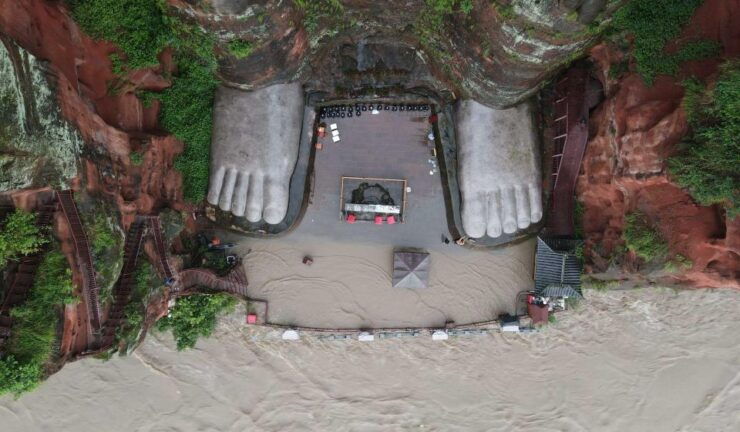 Chengdu: Private Round-Trip Transfer to Leshan Budda - Good To Know