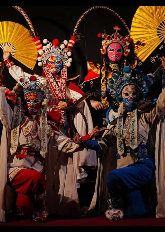 Chengdu: Qingcheng Mountain, Dujiangyan & Sichuan opera Tour - Exploring on a Private Tour from Chengdu