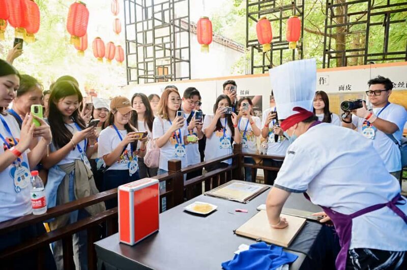 Chengdu: Sichuan Cuisine Museum & Bamboo Craft Tour - An In-Depth Look at the Chengdu Sichuan Cuisine & Bamboo Craft Tour
