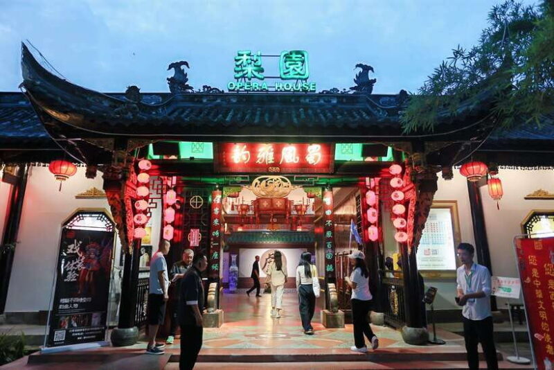 Chengdu: Sichuan Opera Face-Changing and Acrobatics Show - A Deep Dive into the Experience