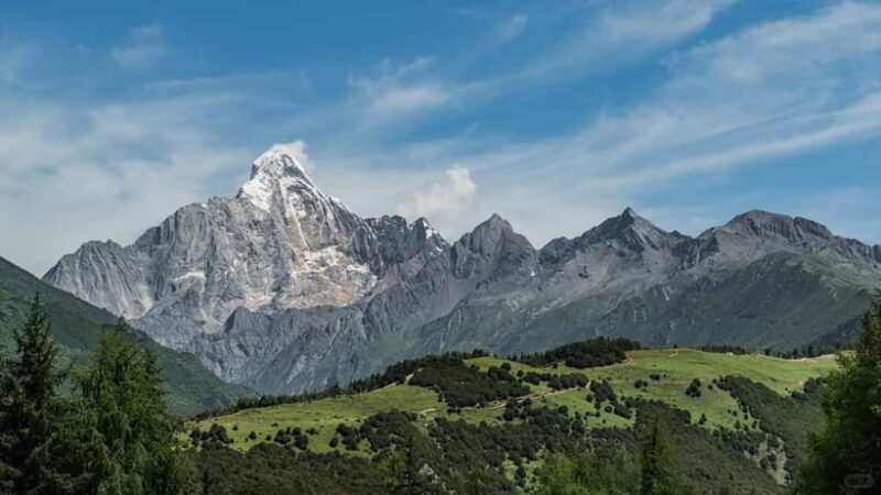 Chengdu: Siguniang Mountain Scenic Area Private Tour - Exploring Siguniang Mountain: A Nature and Culture Combo