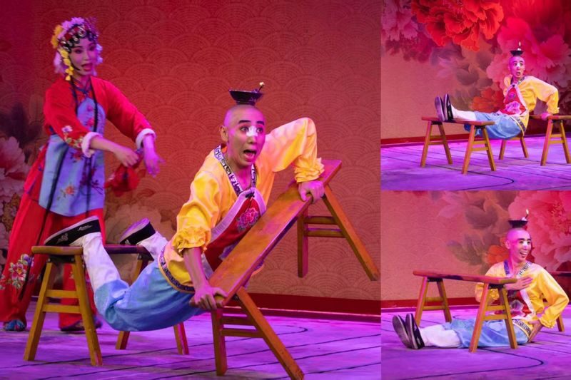 Chengdu Tianfu Square "Gaiwaner Liyuan" face-changing fire-breathing intangible cultural heritage Sichuan opera performance - House rules and who will enjoy the show