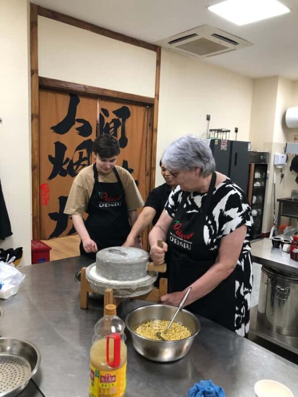 Chengdu: Tofu Cooking Class with Market Visit and Drinks - Good To Know