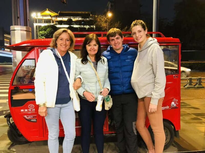 Chengdu's Hidden Bites: A Tuktuk Adventure - Who Should Book This Experience?