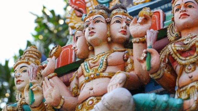 Chennai: St. George Fort, Kapaleeshwarar Temple & Marina - Frequently Asked Questions