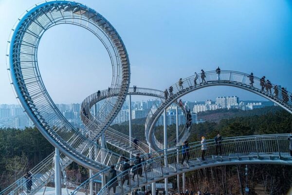 Cheongsong Ice Valley & Pohang Spacewalk Tour From Busan - Booking and Cancellation Policies